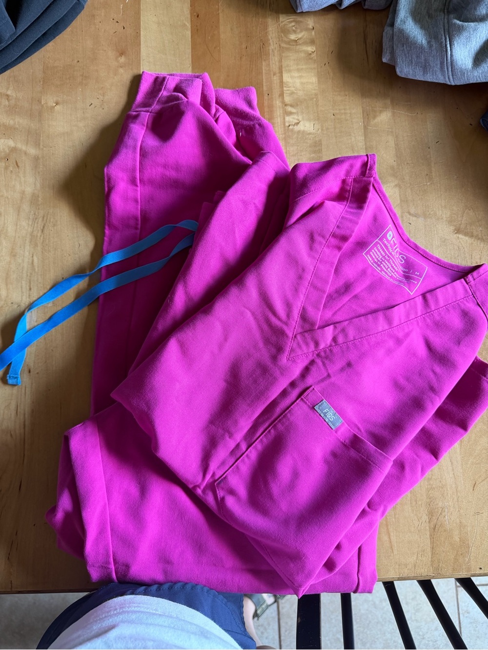 Figs Hot Pink V-Neck Scrub Top and Pants PO #2524